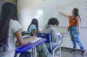 Censo Escolar: Brasil reduz índices de reprovação, abandono e atraso